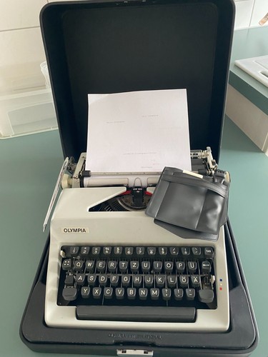 Olympia 2000l schreibmaschine - olympia,