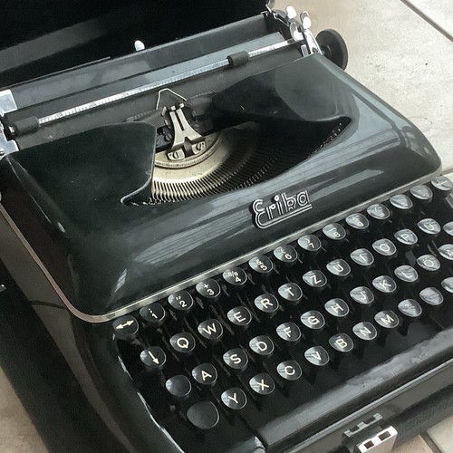 Erika schreibmaschine qwertz - erika,
